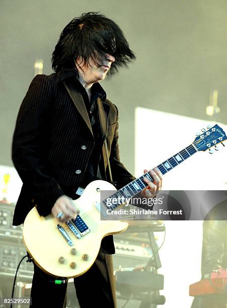 Troy Van Leeuwen of Queens Of The Stoneage performs at day two of the Leeds Festival at Bramhall Park on August 23, 2008 in Leeds , England