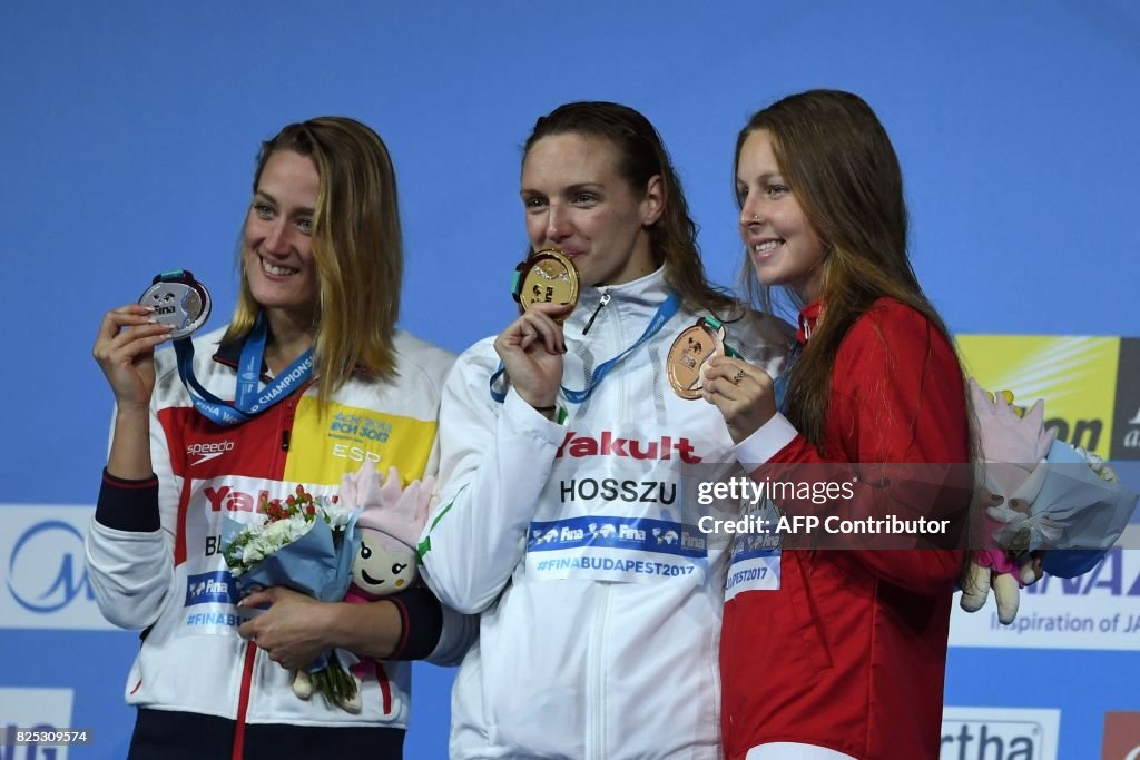 SWIM-WORLD-WOMEN-PODIUM