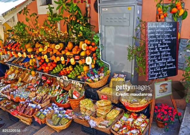 taormina, italy (editorial) - ジャルディニナクソス ストックフォトと画像