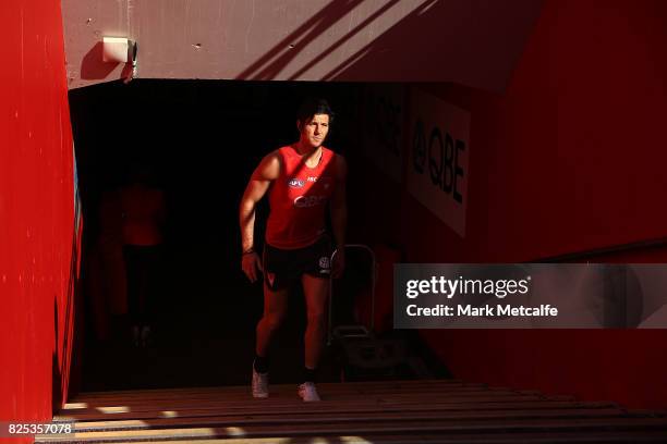 Kurt Tippett of the Swans walks up the race for a Sydney Swans AFL training session at Sydney Cricket Ground on August 2, 2017 in Sydney, Australia.
