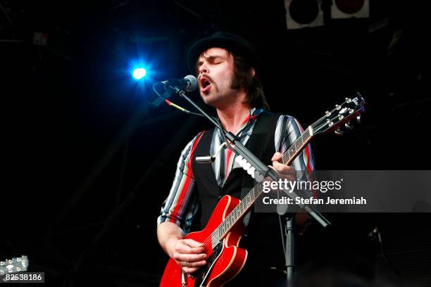 Gaz Coombes of Supergrass performs at Get Loaded in the Park at Clapham Common on August 24, 2008 in London, England.