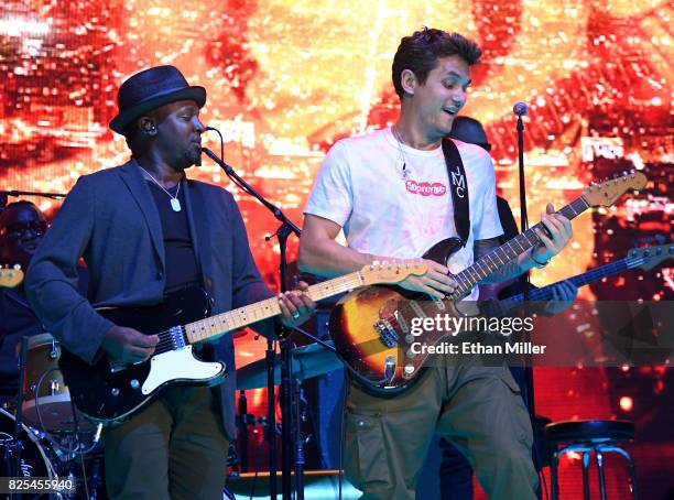 Singer/songwriter David Ryan Harris performs with recording artist John Mayer during a stop of The Search for Everything World Tour at Talking Stick...