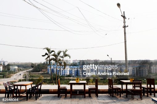Empty tables Empty tables