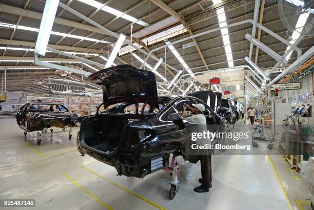 208 Pt Gaya Motor Stock Photos, HighRes Pictures, and Images Getty