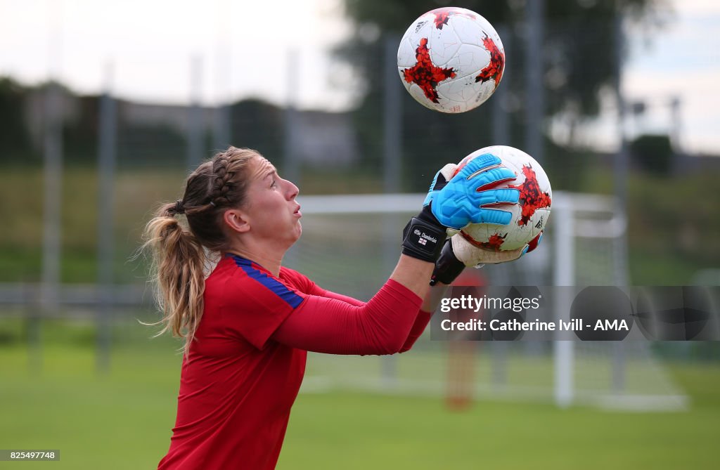 England Training Session - UEFA Women's Euro 2017