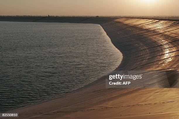 Israel?s largest water reservoir, the Southern Besor, which contains recycled purified sewage water and stored rain water for agricultural use, is...