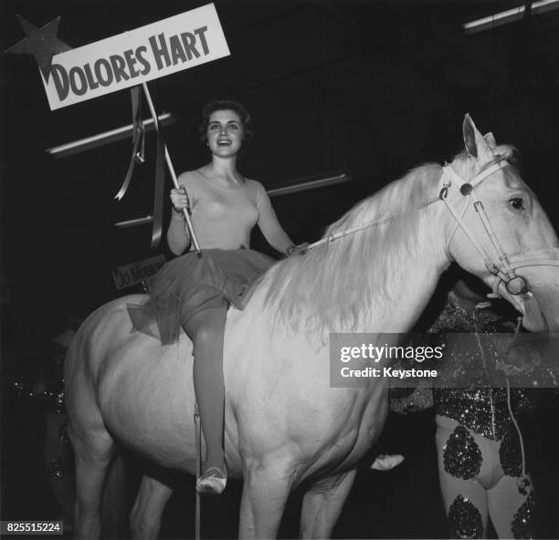 Model Delores Reed 310 Dolores Reed Stock Photos, High-Res Pictures, and Images - Getty Images