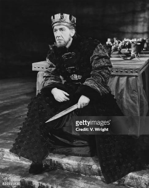 English actor Michael Hordern in the title role of Shakespeare's 'Macbeth' at the Old Vic in London, 17th December 1958. The play was directed by...