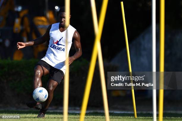 Cephas Malele takes part in a training session after the presentation of Giuseppe Bellusci as new player of US Citta' di Palermo at Carmelo Onorato...