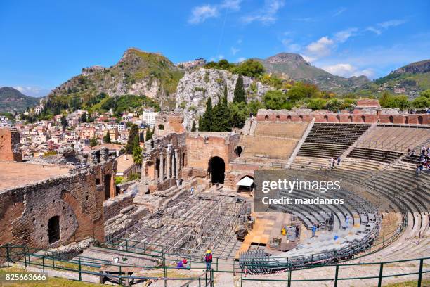 taormina sicily italy - messina stockfoto's en -beelden