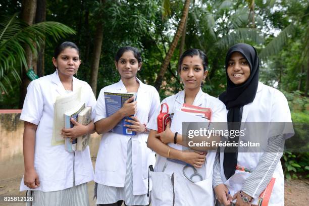 Ayurvedic retreat in Kerala. Practical work for the students of the PNNM Ayurveda Medical College. Many doctors are formed after 6 years of studies....