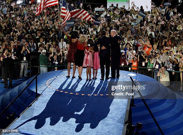 Democratic U.S. Vice-Presidential nominee Joe Biden , Democratic U.S. Presidential nominee Sen. Barack Obama , Sasha Obama, Malia Obama, Jill Biden...