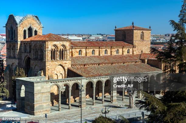 basilica of st. vincent in avila from the city wall, spain - flying buttress foto e immagini stock