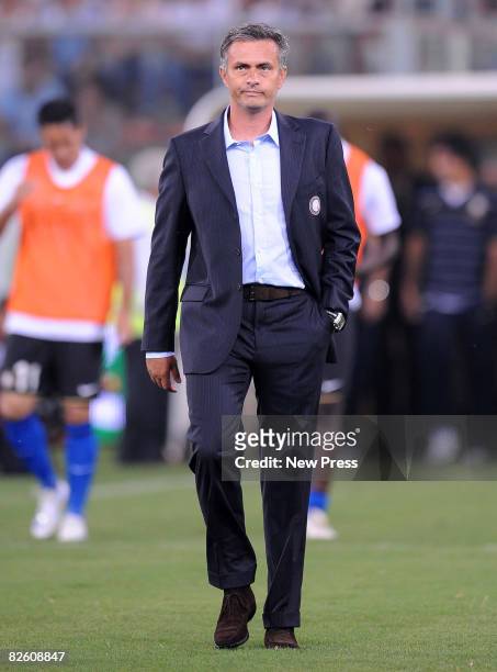 Jose Mourinho coach of Inter in action during the Serie A match between Sampdoria and Inter at the Stadio Marassi on August 30, 2008 in Genoa, Italy.