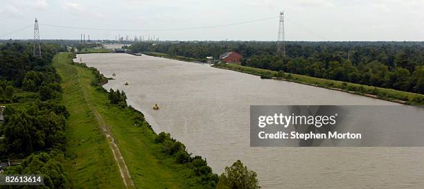 Outer bands from Hurricane Gustav pass over the levees on the Intracoastal Waterway on the Westbank August 2008 in New Orleans, Louisiana. According...
