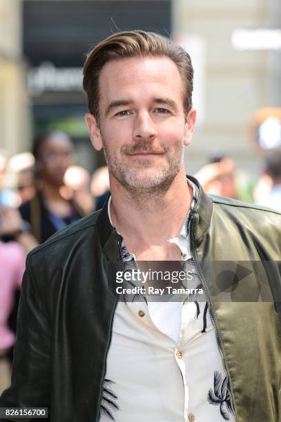 Actor James Van Der Beek leaves the "AOL Build" taping at the AOL Studios on August 03, 2017 in New York City.