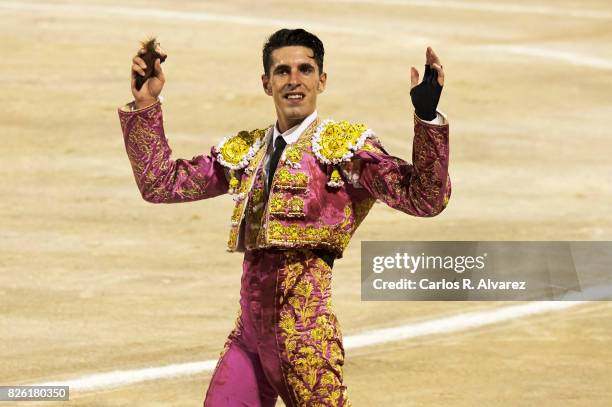 Spanish bullfighter Alejandro Talavante performs at the Palma de Mallorca Bullring on August 3, 2017 in Palma de Mallorca, Spain.