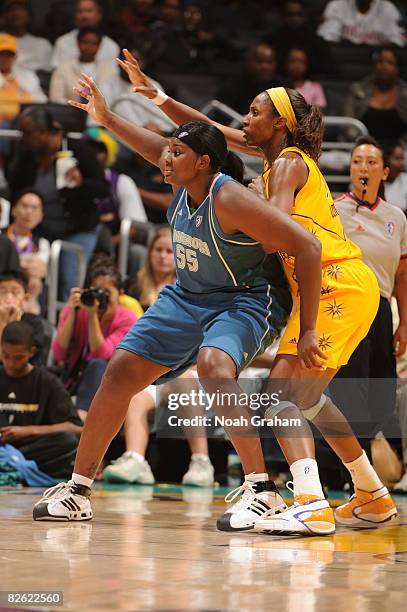 Vanessa Hayden of the Minnesota Lynx calls for the ball against Lisa Leslie of the Los Angeles Sparks at Staples Center on September 1, 2008 in Los...