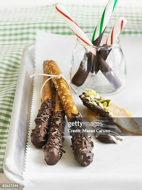 chocolate dipped - frango stock pictures, royalty-free photos & images