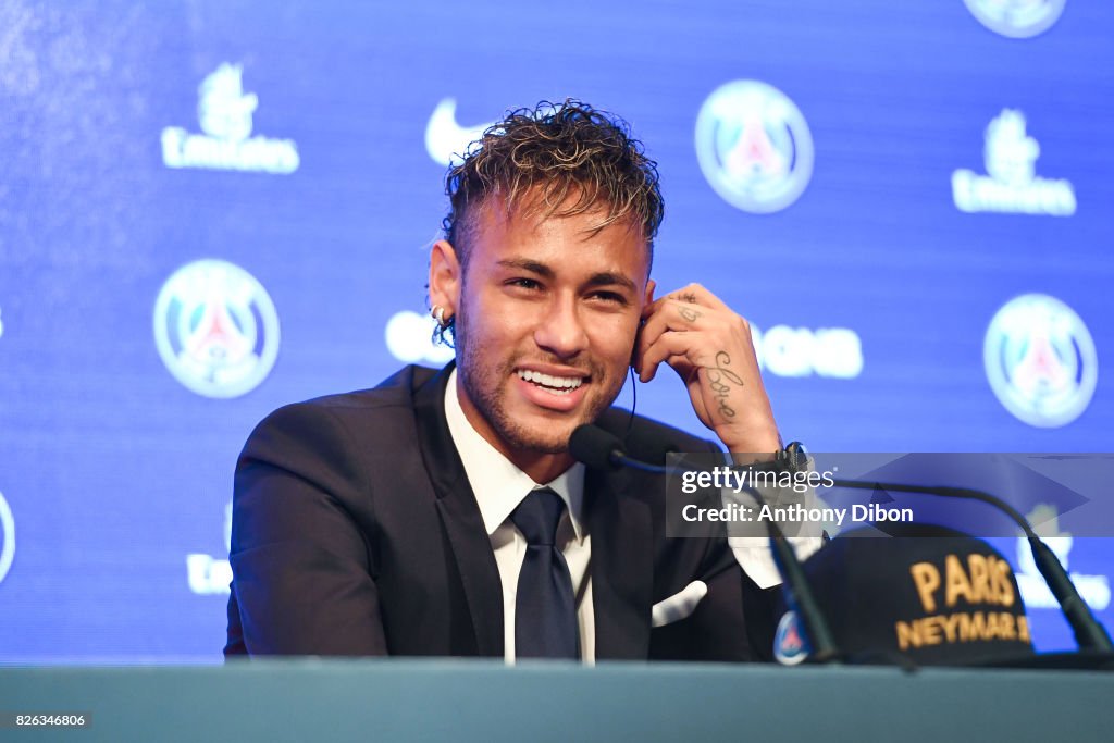 New signing player Neymar - Paris Saint-Germain