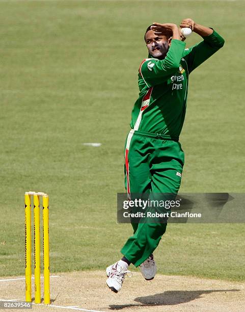 Shakib Al Hasan of Bangladesh bowls during the second one day international match between Australia and Bangladesh held at TIO Stadium on September...