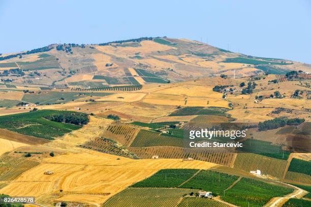 sicilian landscape - ragusa sicily stock pictures, royalty-free photos & images