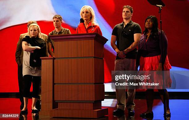 Cindy McCain, wife of Republican presidential nominee U.S. Sen. John McCain stands at the podium with her children Bridget , Jack, James, and Meghan...