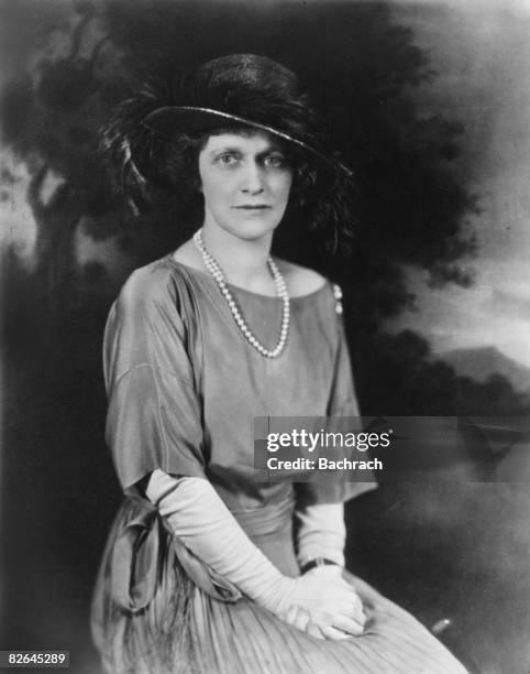 Portrait of the American socialite Nancy Witcher Astor, Viscountess Astor shows her wearing a hat, dress and formal gloves, Providence, Rhode Island,...