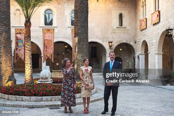 King Felipe VI of Spain , Queen Letizia of Spain and Queen Sofia host a dinner for authorities at the Almudaina Palace on August 4, 2017 in Palma de...