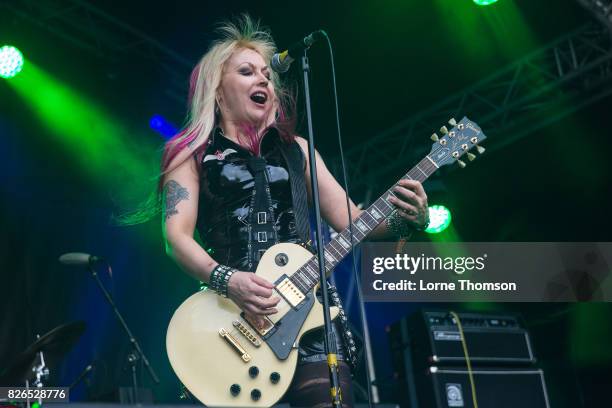 Beki Rhodes 44 Beki Bondage Photos & High Res Pictures - Getty Images