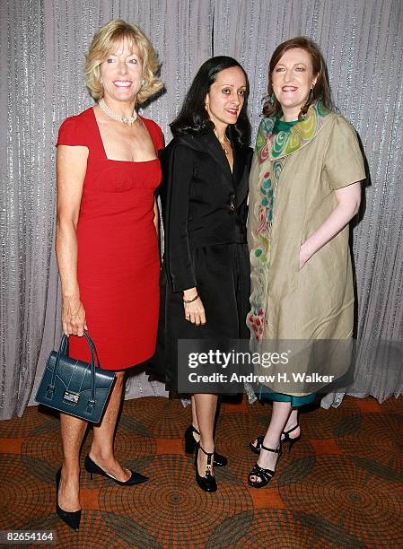 Liz Peek, Isabel Toledo and Glenda Bailey attend the 2008 Honoree Artistry of Fashion Award presented by the Museum at FIT at the Rainbow Room on...