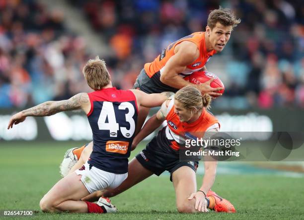 Matt de Boer of the Giants looks upfield during the round 20 AFL match between the Greater Western Sydney Giants and the Melbourne Demons at UNSW...
