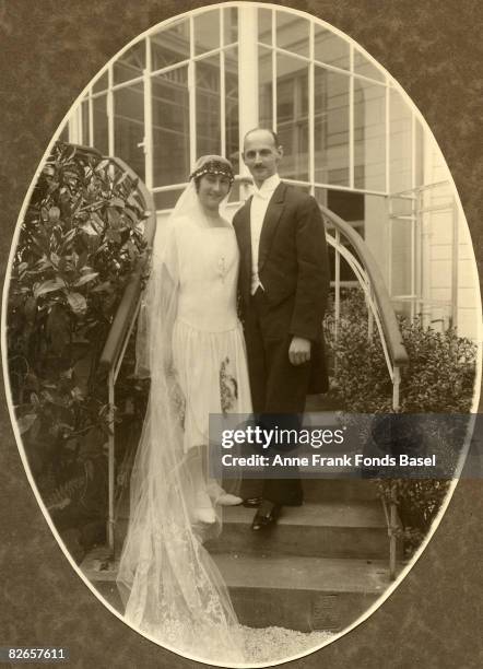 The wedding of Edith Hollander and Otto Frank , the parents of Anne Frank, in Aachen, 12th May 1925.