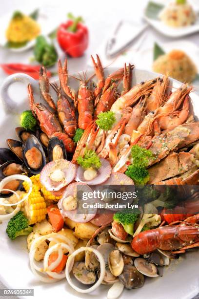 seafood platter - seafood platter stock pictures, royalty-free photos & images