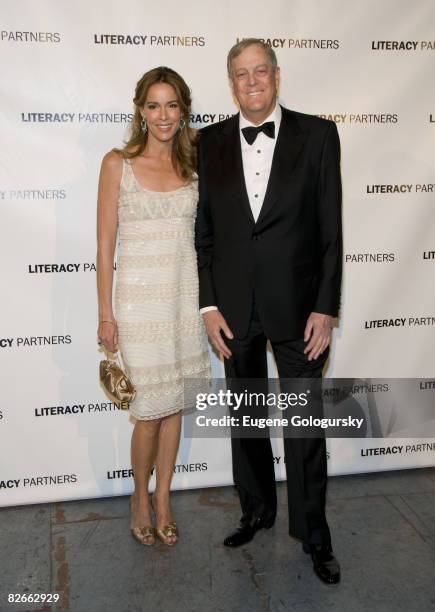 Julia Koch and David Koch attend The 2008 Literacy Partners' Evening of Readings May Gala on May 12, 2008 In New York City.