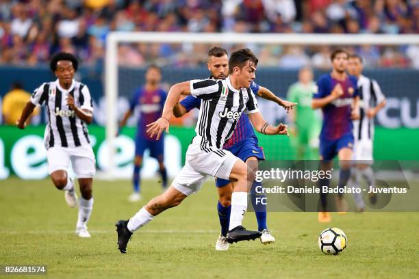 Paulo Dybala of Juventus in action during the International Champions Cup match between Juventus and Barcelona at MetLife Stadium on July 22, 2017 in...