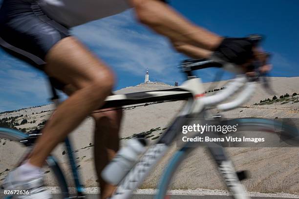 cycling - monte ventoso foto e immagini stock