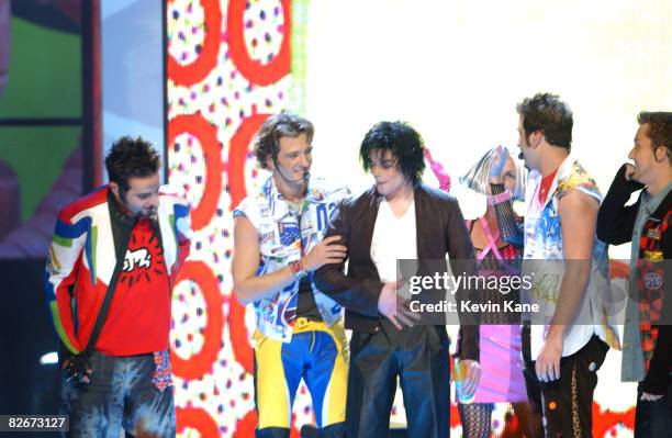 Nsync Mj *NSYNC & Michael Jackson perform News Photo - Getty Images