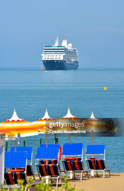 giardini naxos taormina (editorial) - naxos sicily stock pictures, royalty-free photos & images