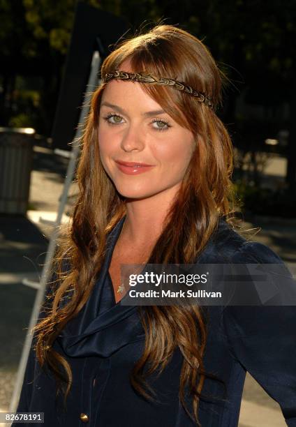 Actress Taryn Manning arrives at the premiere of "Sons of Anarchy" at the Paramount Theater on August 24, 2008 in Los Angeles, California.