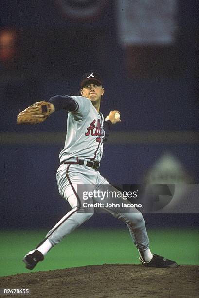 Playoffs: Atlanta Braves pitcher Steve Avery in action, pitching vs Pittsburgh Pirates. Game 2. Pittsburgh, PA CREDIT: John Iacono