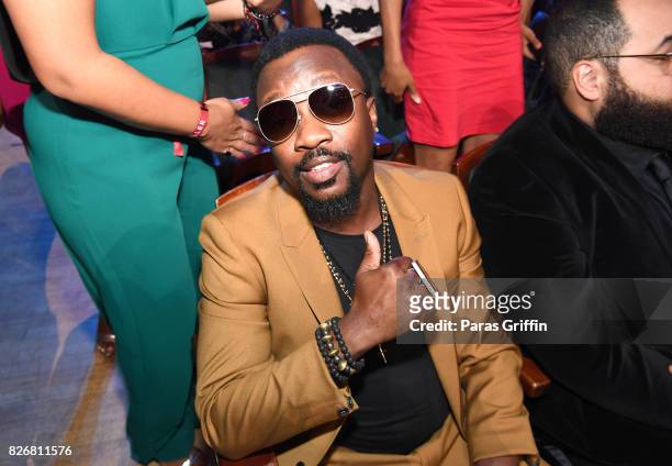 Anthony Hamilton attends Black Girls Rock! 2017 backstage at NJPAC on August 5, 2017 in Newark, New Jersey.