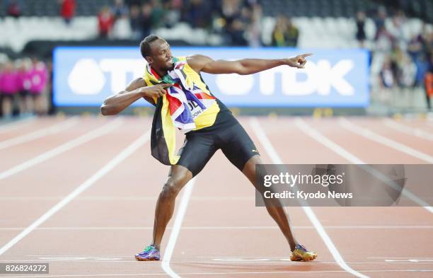 Usain Bolt of Jamaica poses after finishing third in the men's 100-meter final at the World Athletics Championships in London on Aug. 5, 2017. ==Kyodo