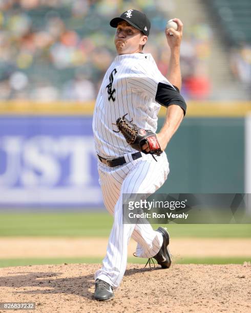 Jake Petricka of the Chicago White Sox pitches against the Toronto Blue Jays on August 2, 2017 at Guaranteed Rate Field in Chicago, Illinois.