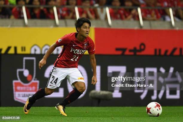 Takahiro Sekine of Urawa Red Diamonds during the J.League J1 match between Urawa Red Diamonds and Omiya Ardija at Saitama Stadium on August 5, 2017...