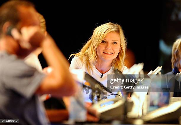Kirsten Dunst 2008 Photos and Premium High Res Pictures - Getty Images