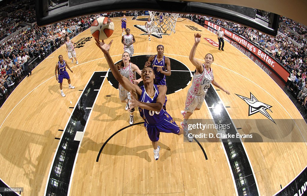 Los Angeles Sparks v San Antonio Silver Stars