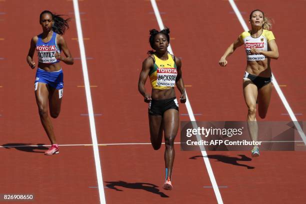 Cuba's Roxana Gómez, Jamaica's Shericka Jackson and Germany's Ruth Sophia Spelmeyer compete in the heats of the women's 400m athletics event at the...