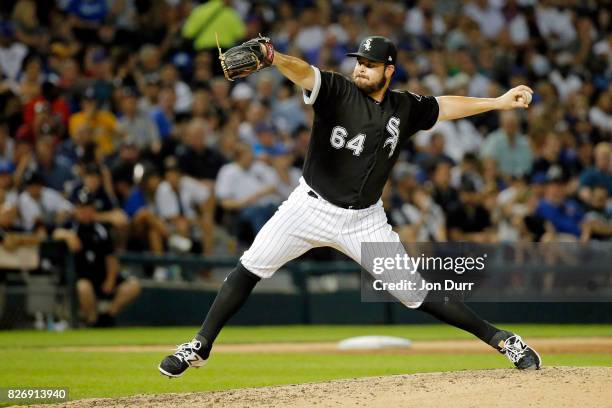 David Holmberg of the Chicago White Sox pitches against the Chicago Cubs during the fifth inning at Guaranteed Rate Field on July 26, 2017 in...