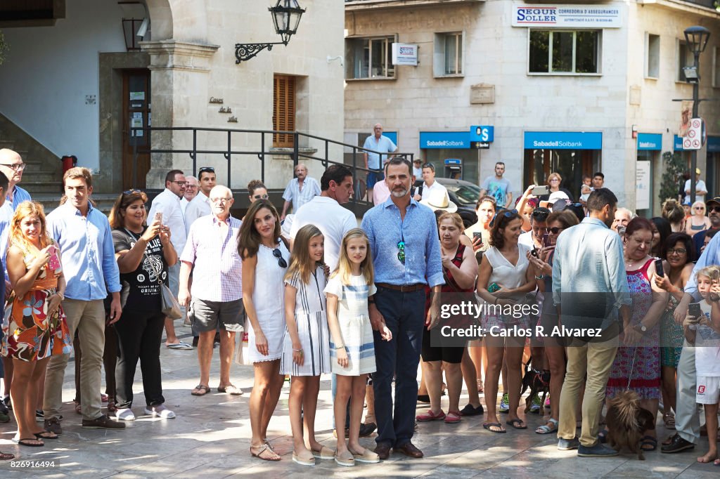 Spanish Royals Visit Can Prunera Museum In Soller - Palma de Mallorca